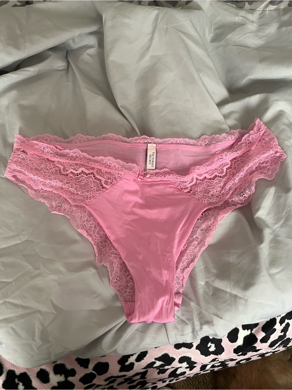 Victoria’s Secret Pink Lace Panties Size Large